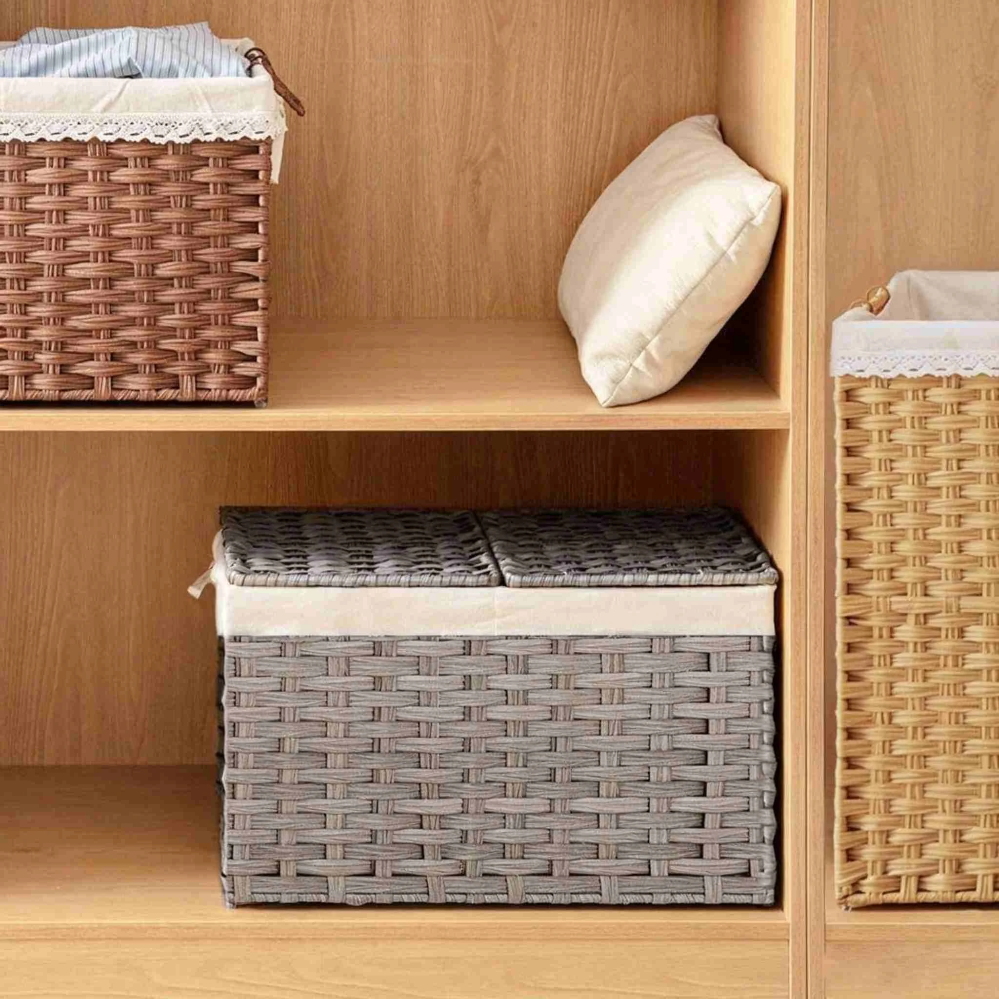 Ящик для хранения с крышкой из ротанга и вкладышем